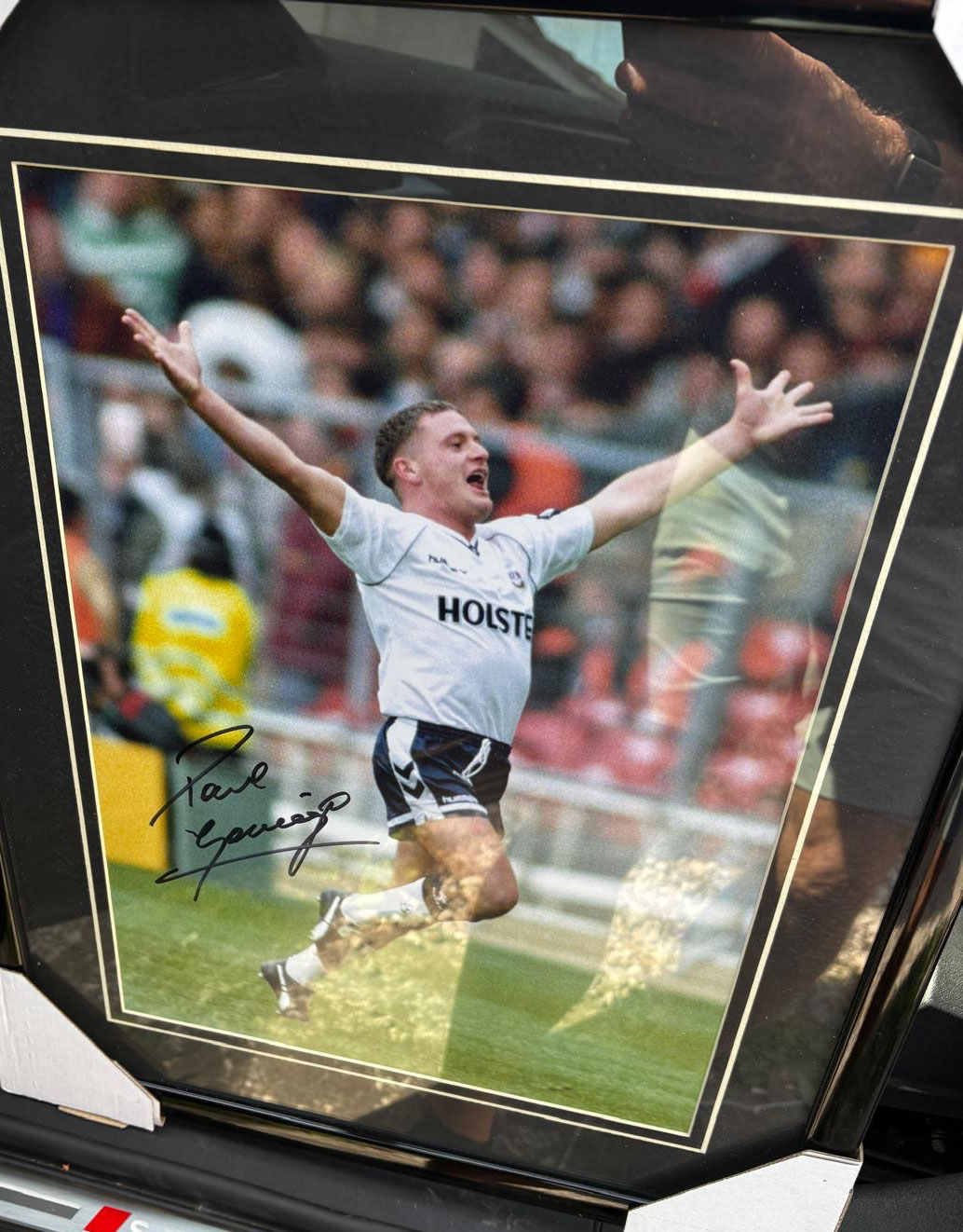 Paul Gascoigne Signed Photo